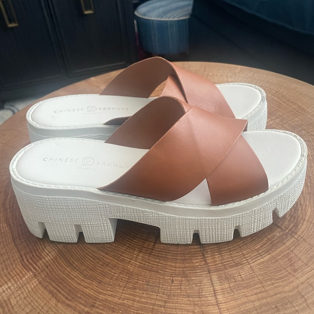 Genuine Leather: Chinese Laundry Platform Sandals LOCK DOWN PLATFORM Cognac